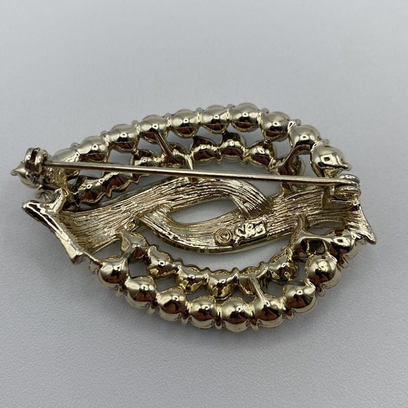 Vintage Coro Aurora Borealis Rhinestones And Gold Brooch - Picture 3 of 5